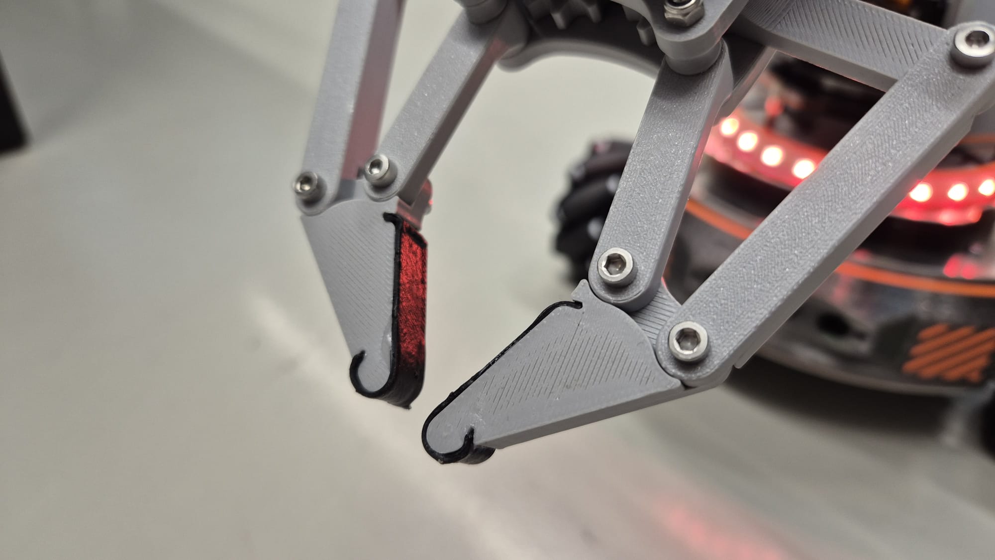 Figure showing rubberized gripping surfaces.